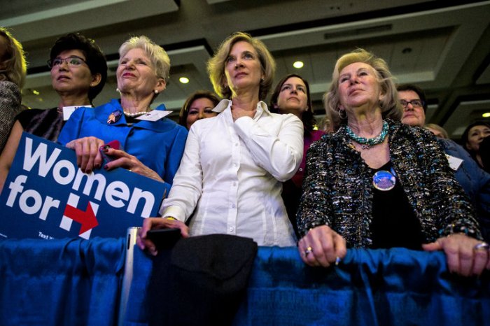 13CLINTONWOMENjp1-master768